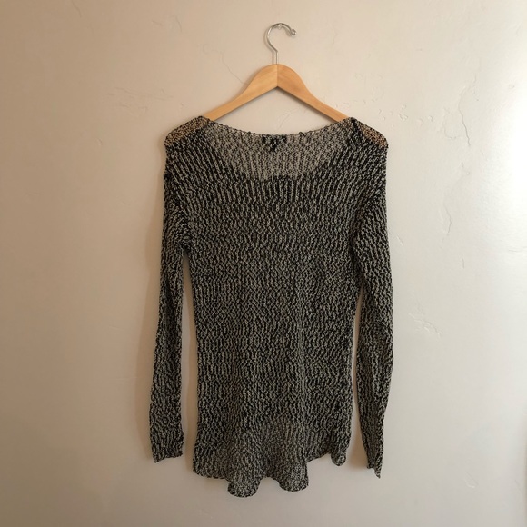 BEBE HI LOW SLEEVE TUNIC - M - Picture 3 of 6